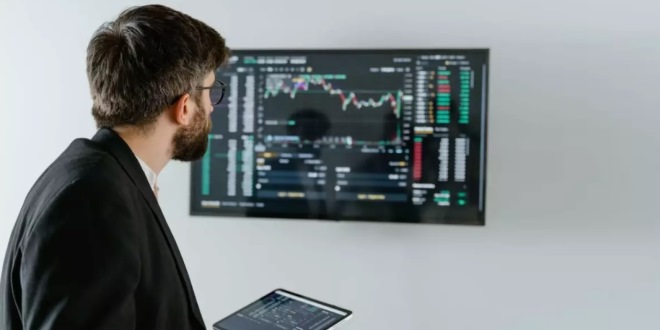 Menjadi Seorang Financial Analyst di Sebuah Perusahaan
